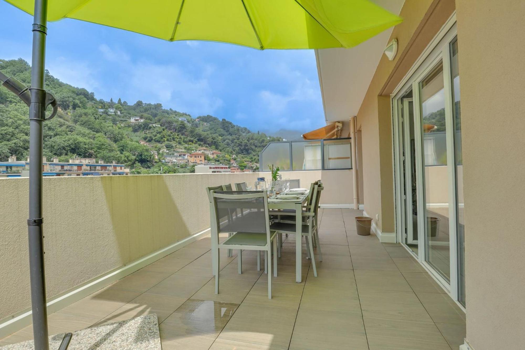 Spacieux Rooftop Parking, Terrasse Ensoleillee Menton Buitenkant foto