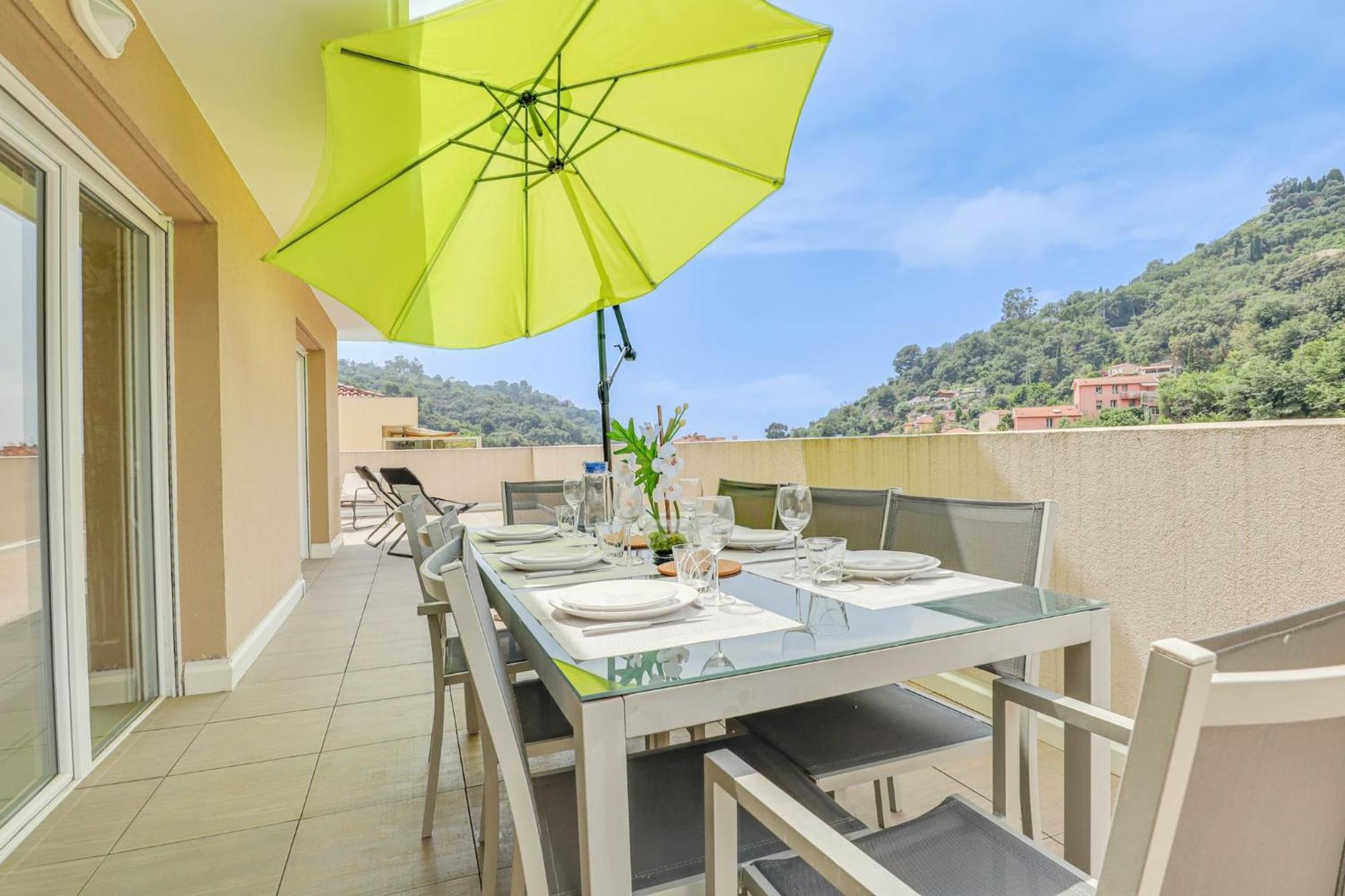 Spacieux Rooftop Parking, Terrasse Ensoleillee Menton Buitenkant foto