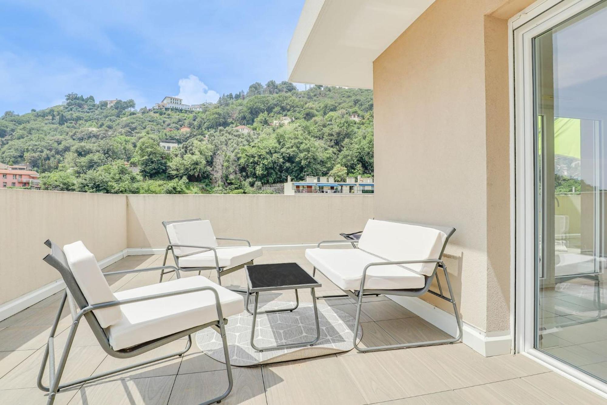 Spacieux Rooftop Parking, Terrasse Ensoleillee Menton Buitenkant foto