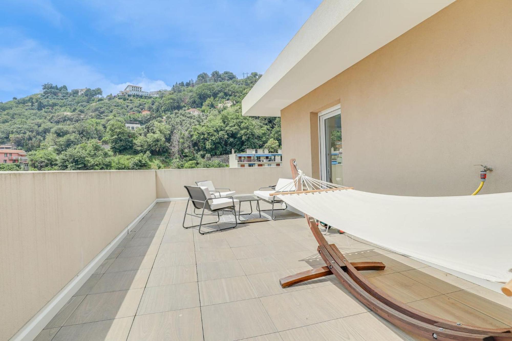 Spacieux Rooftop Parking, Terrasse Ensoleillee Menton Buitenkant foto
