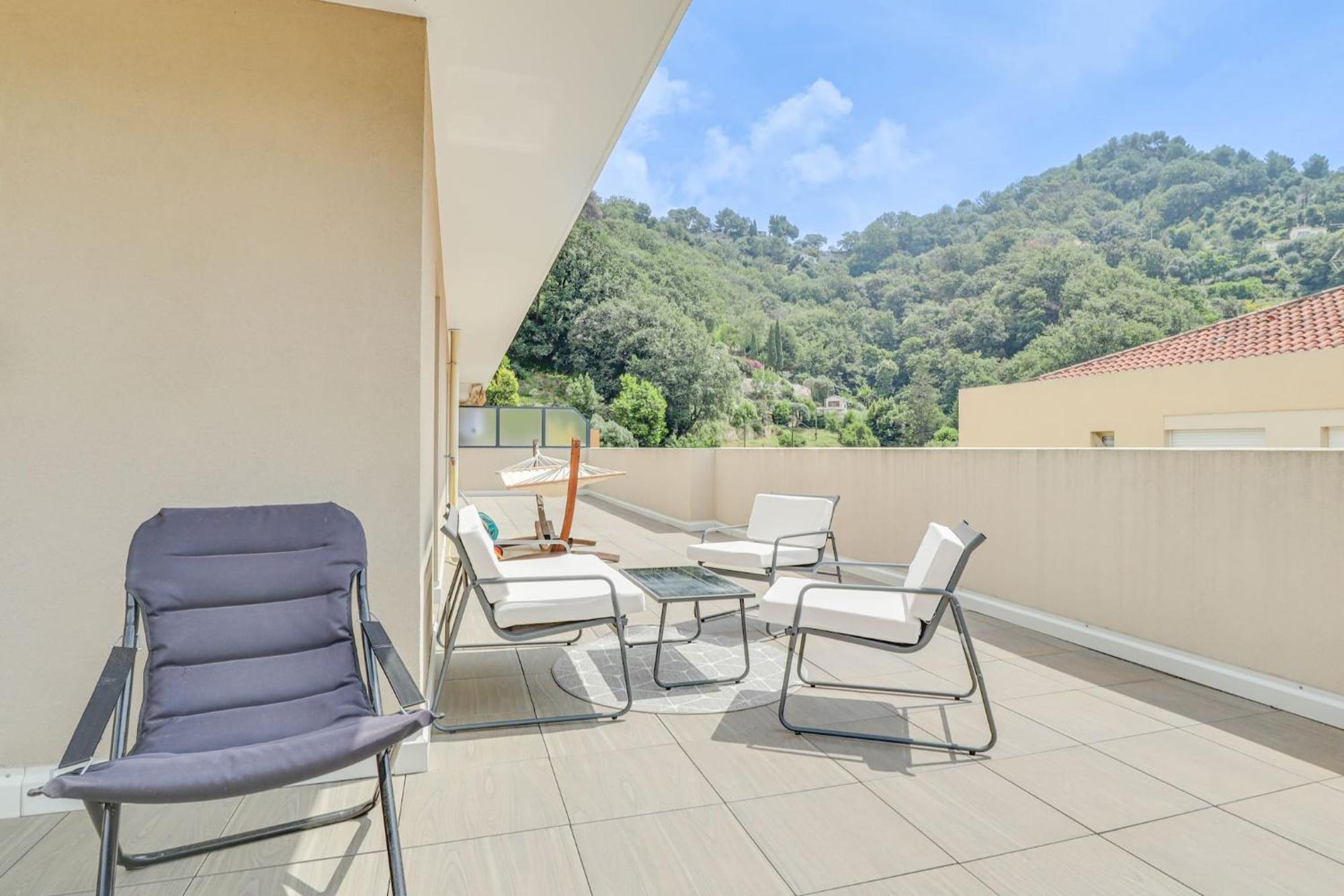 Spacieux Rooftop Parking, Terrasse Ensoleillee Menton Buitenkant foto