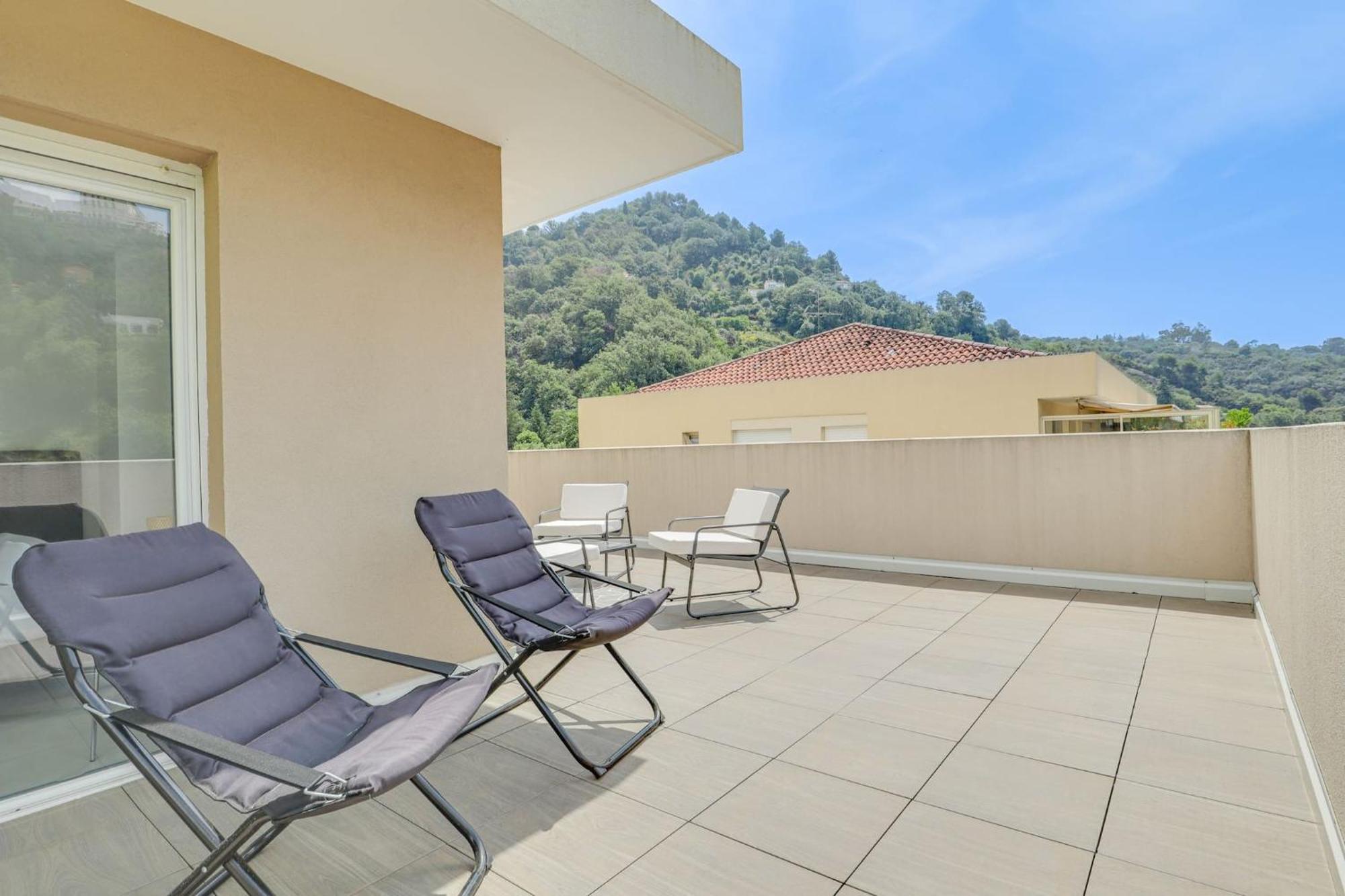 Spacieux Rooftop Parking, Terrasse Ensoleillee Menton Buitenkant foto